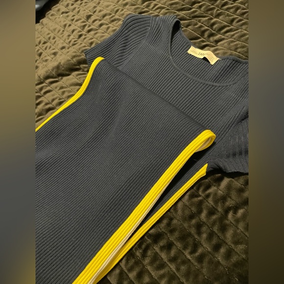 Long Knit dress - Picture 3 of 4